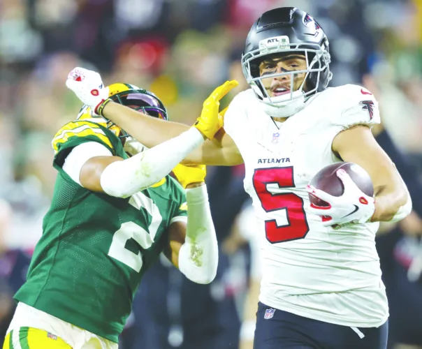 Packers Fall to Falcons 35-14 in Home Opener Amidst Crowd Boos